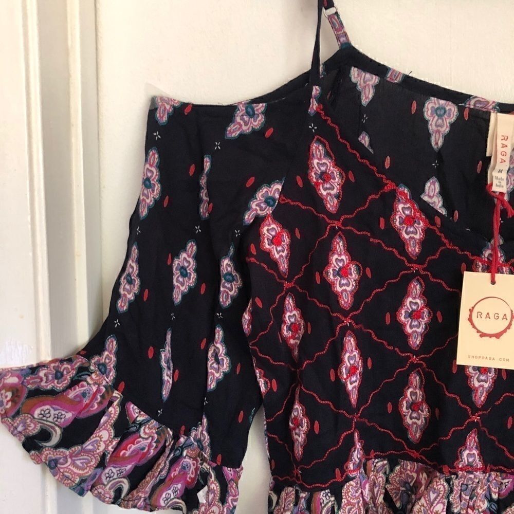RAGA Alice Cropped Ruffle Cold Shoulder Top.Size M - Picture 11 of 12